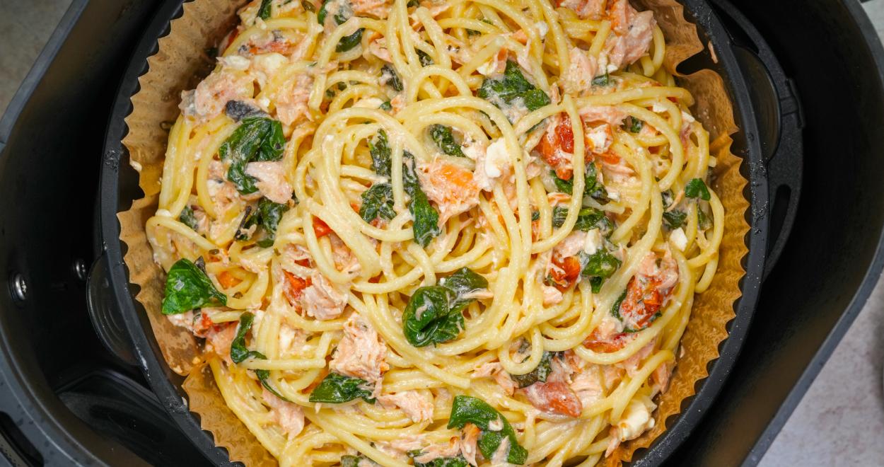 Lachs-Feta One Pot Spaghetti