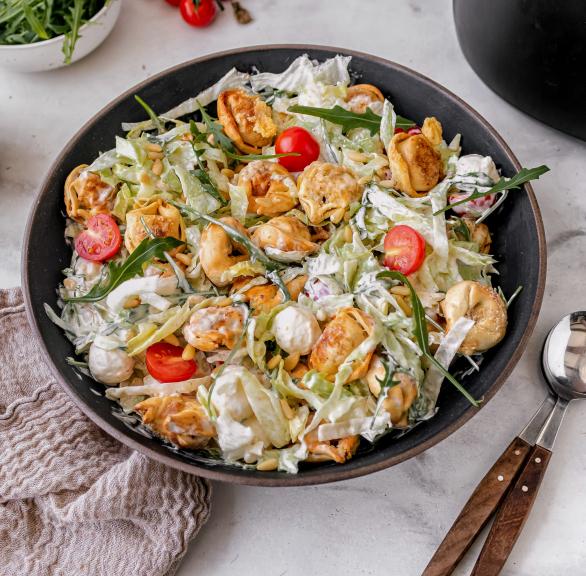Crunchy Tortellini Salat