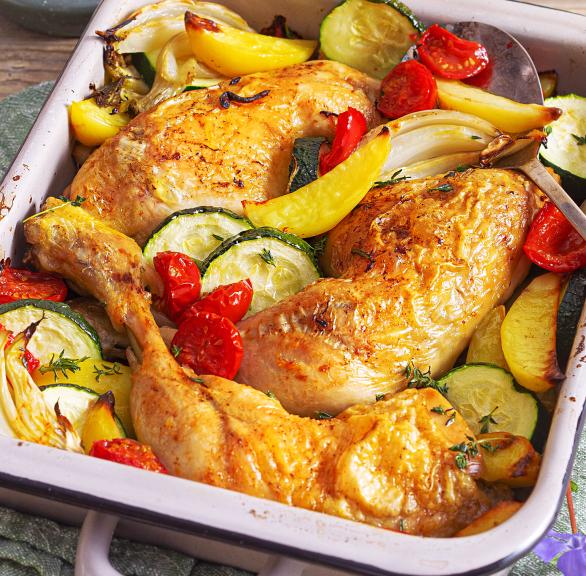 Mediterrane Hähnchenkeulen aus dem Airfryer mit Gemüse