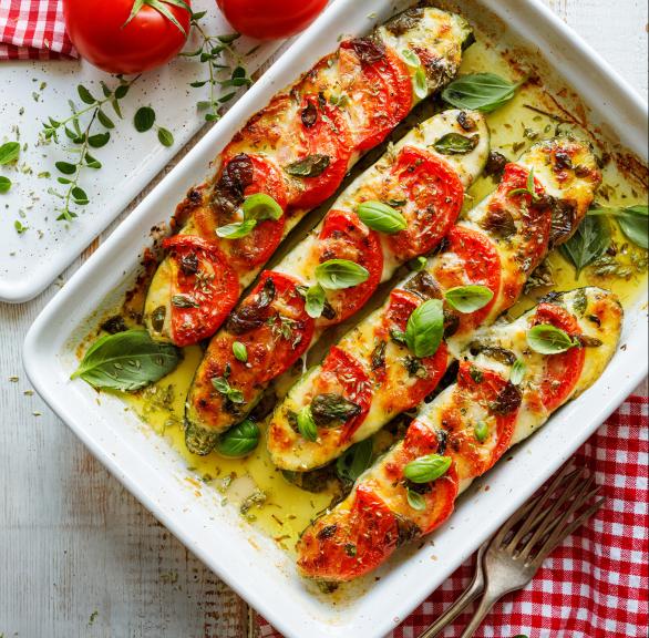 Caprese-Zucchini mit Couscousfüllung
