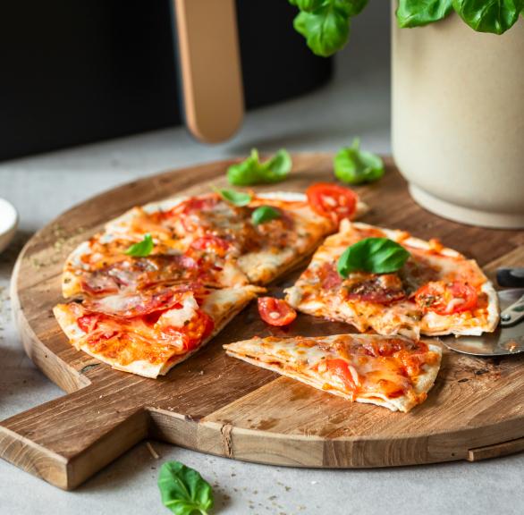 Blitzrezept: Wrap-Pizza mit Salami in nur 15 Minuten