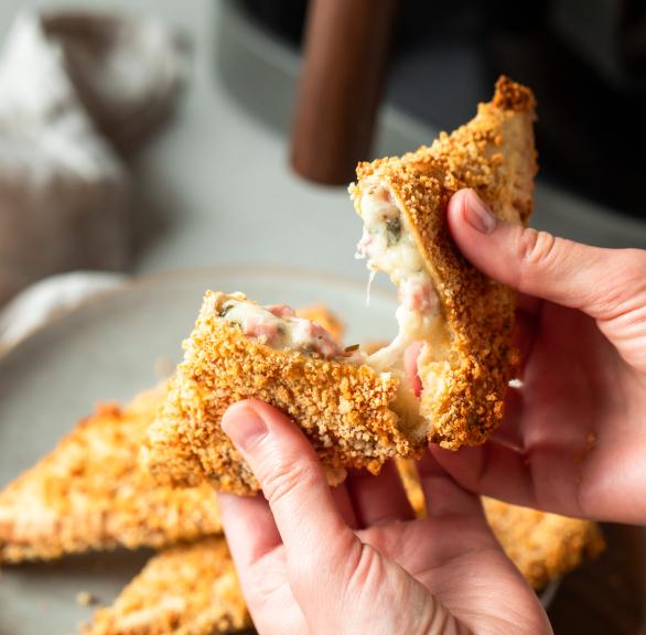 Knuspriger Toast mit Käse & Schinken