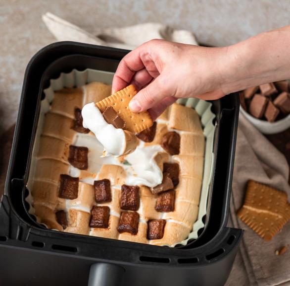 Air Fryer S’mores Dip