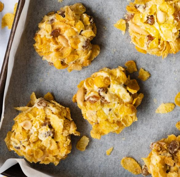 Löffelkekse mit Cornflakes