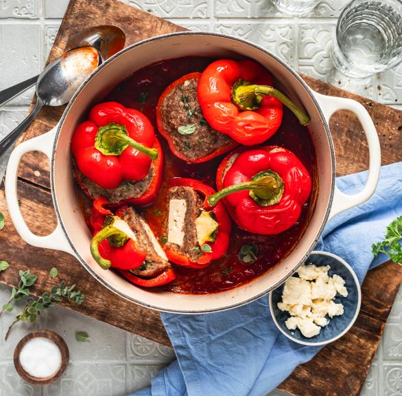 Gefüllte Bifteki-Paprika