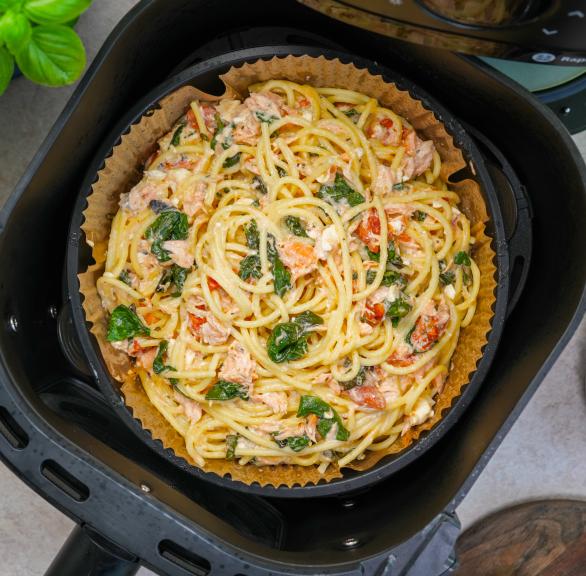 Lachs-Feta One Pot Spaghetti