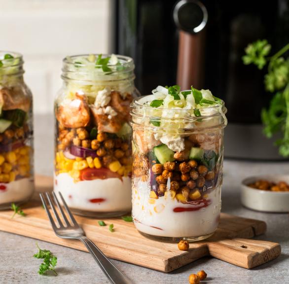 High Protein Salat mit Hähnchen und Kichererbsen