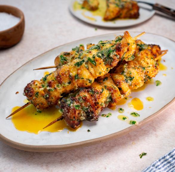 Knoblauch Parmesan Hähnchenspieße