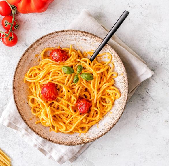 Roasted Paprika Pasta mit Feta