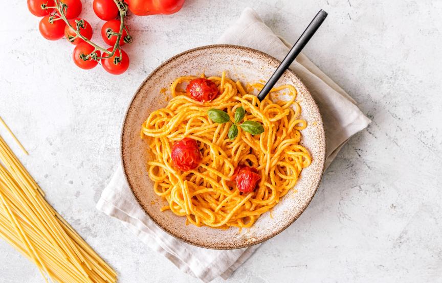 Roasted Paprika Pasta mit Feta