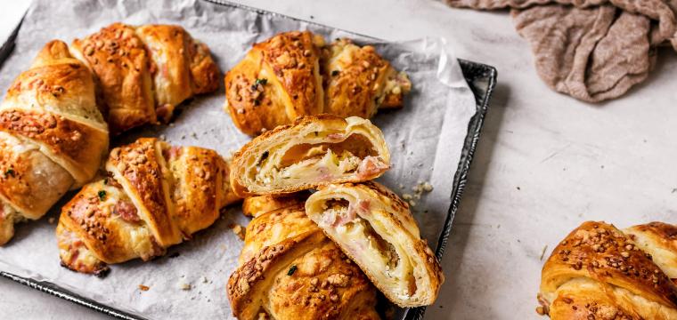 Käse-Schinken-Croissants de luxe Käse-Schinken-Croissants de luxe