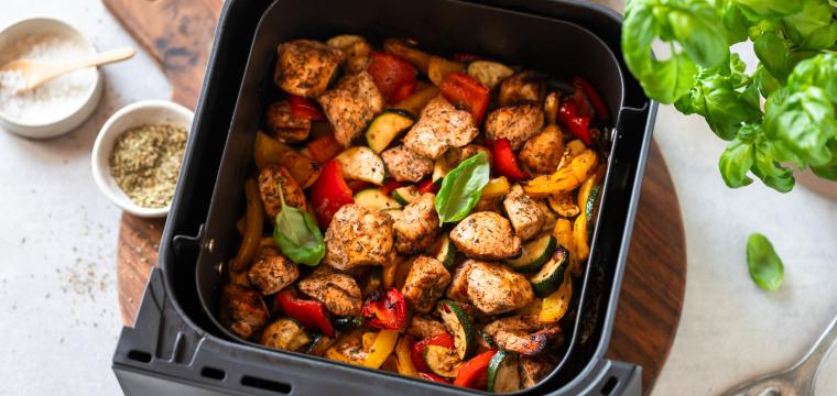 Airfryer-Hähnchen mit gemischtem Gemüse