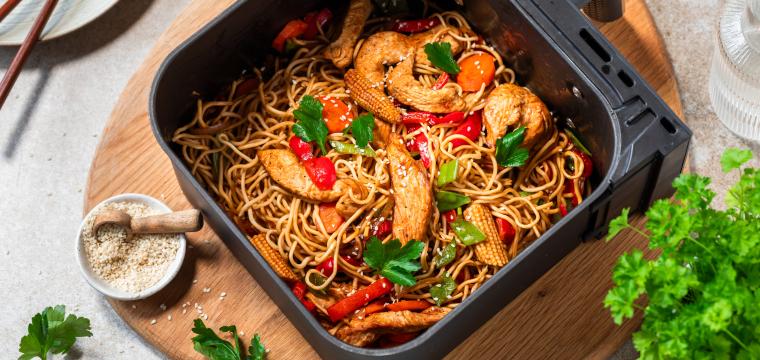  Asia Nudeln mit Hähnchen und Gemüse