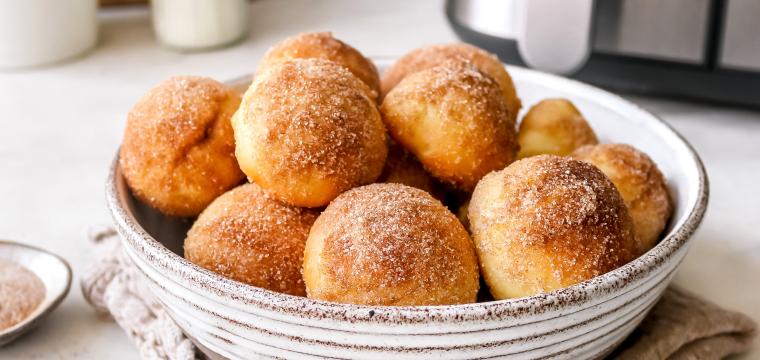 Donut-Bites aus dem Airfryer Donut-Bites aus dem Airfryer