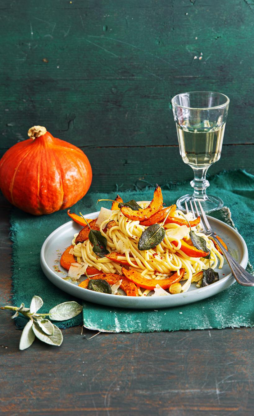 Kürbis-Pasta mit Salbeibutter