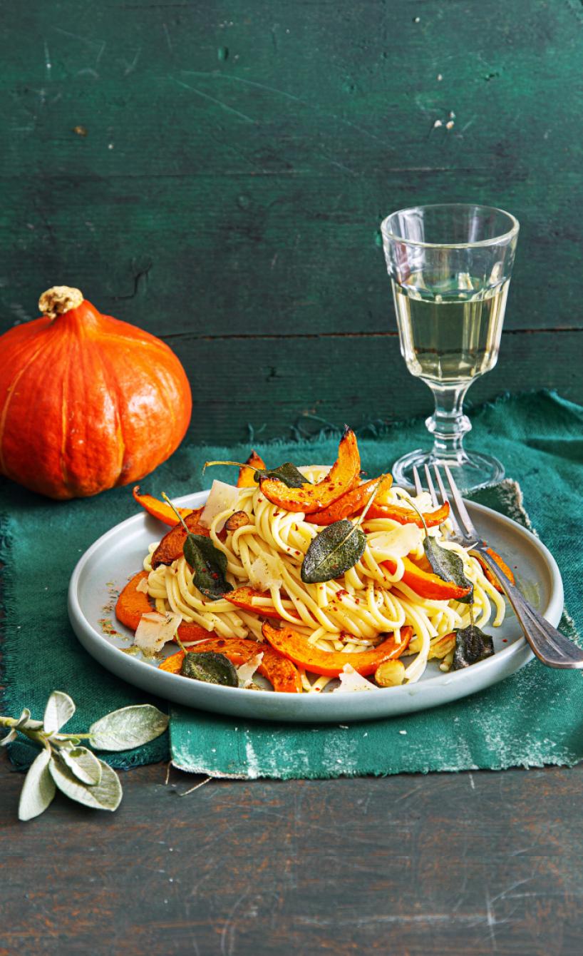 Kürbis-Pasta mit Salbeibutter