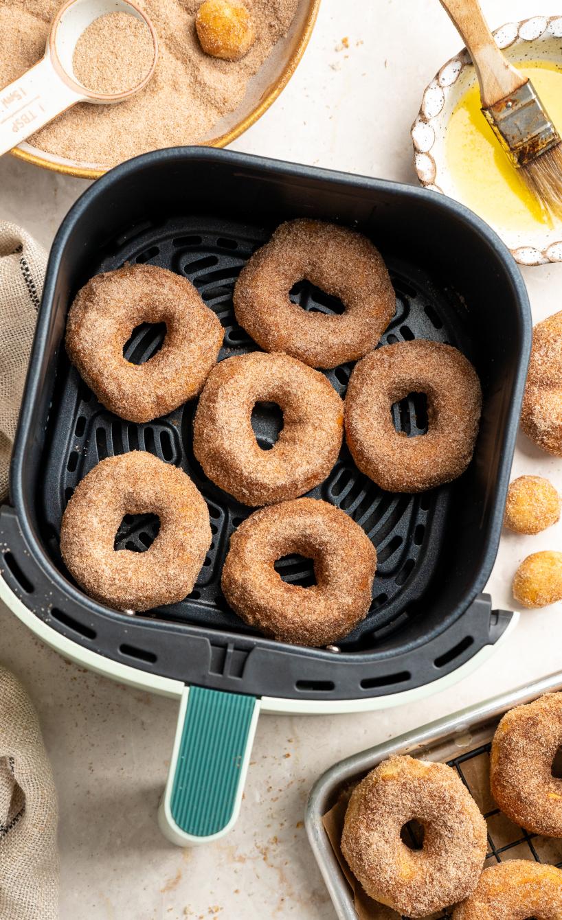 Quick and Easy Air Fryer Doughnuts