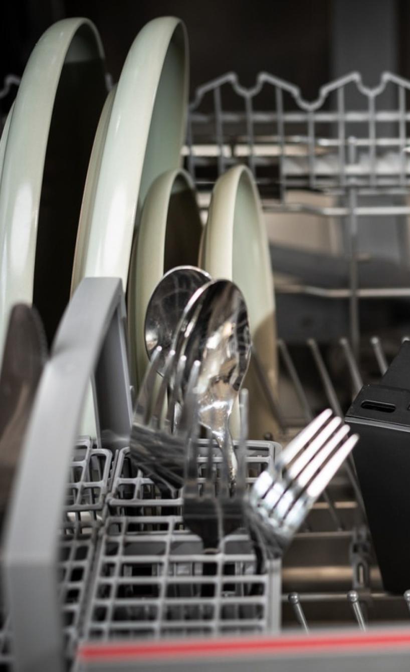 Reinigung Airfryer in der Spülmaschine