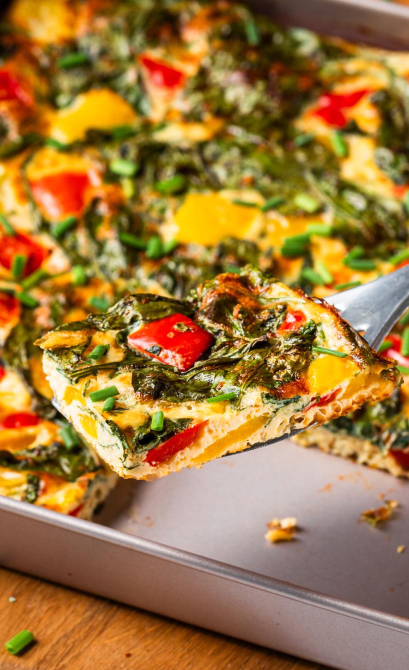 Frühstück aus dem AirFryer: Frittata mit Paprika und Spinat