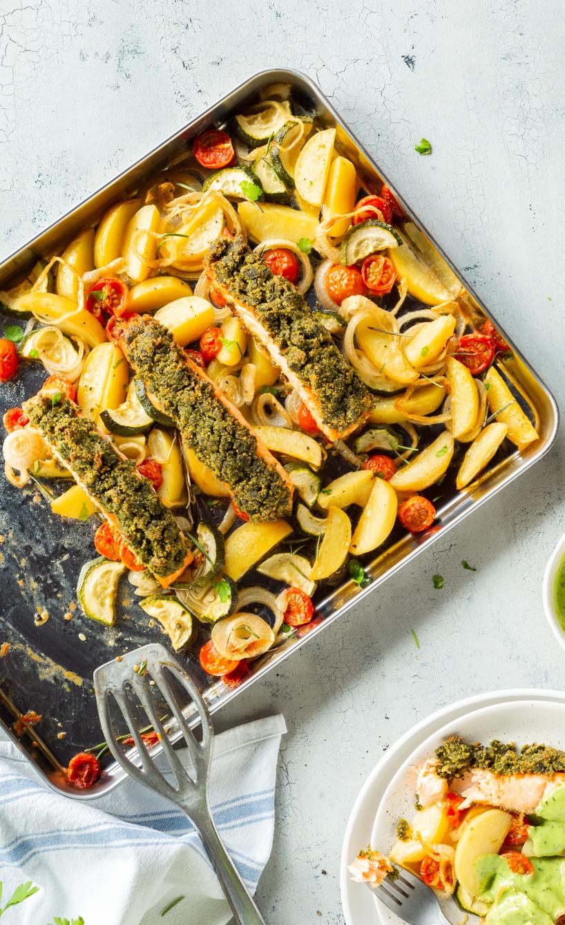 Zarter Lachs mit Kräuterkruste