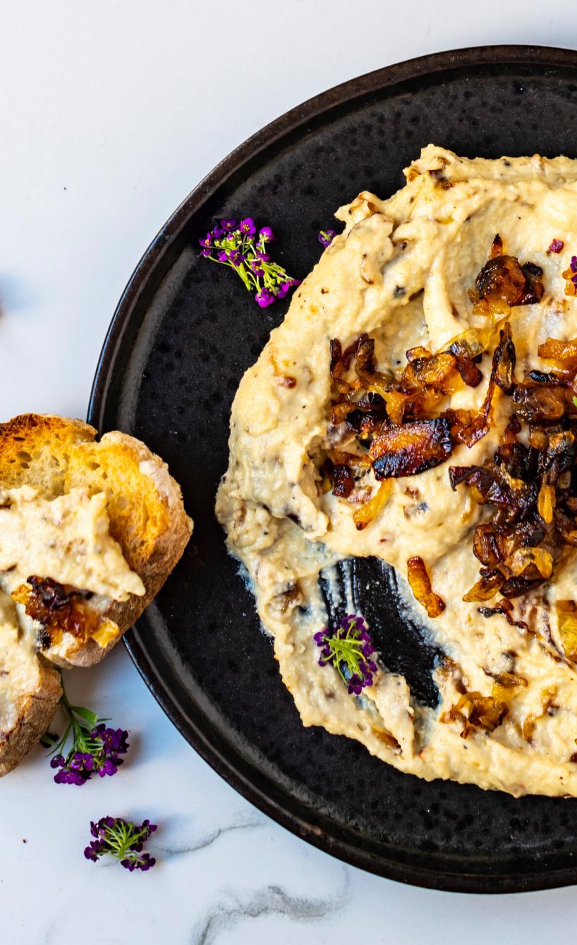 Cremiger Cheddar-Dip