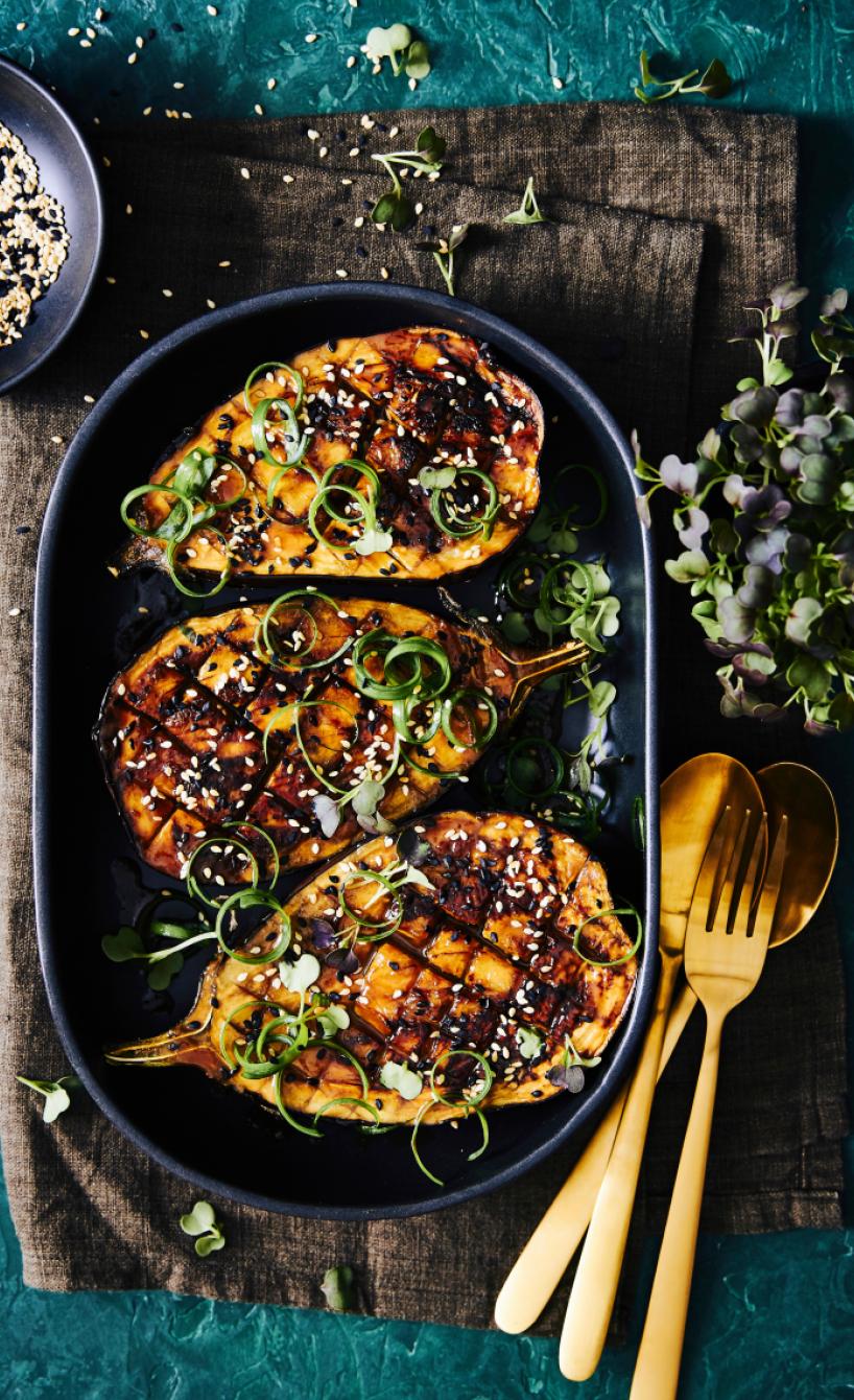 Würzige Auberginen mit Misoglasur