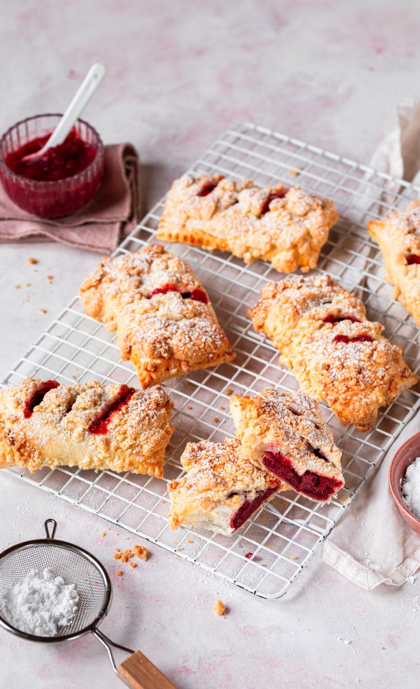 Kleine Kirsch-Streusel-Küchlein „auf die Hand“