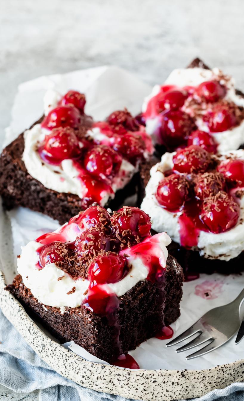 Schwarzwälder-Kirsch-Brownies