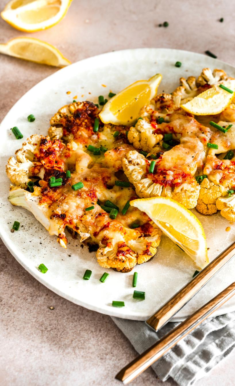Gebackene Blumenkohl-Schnitzel mit Käse