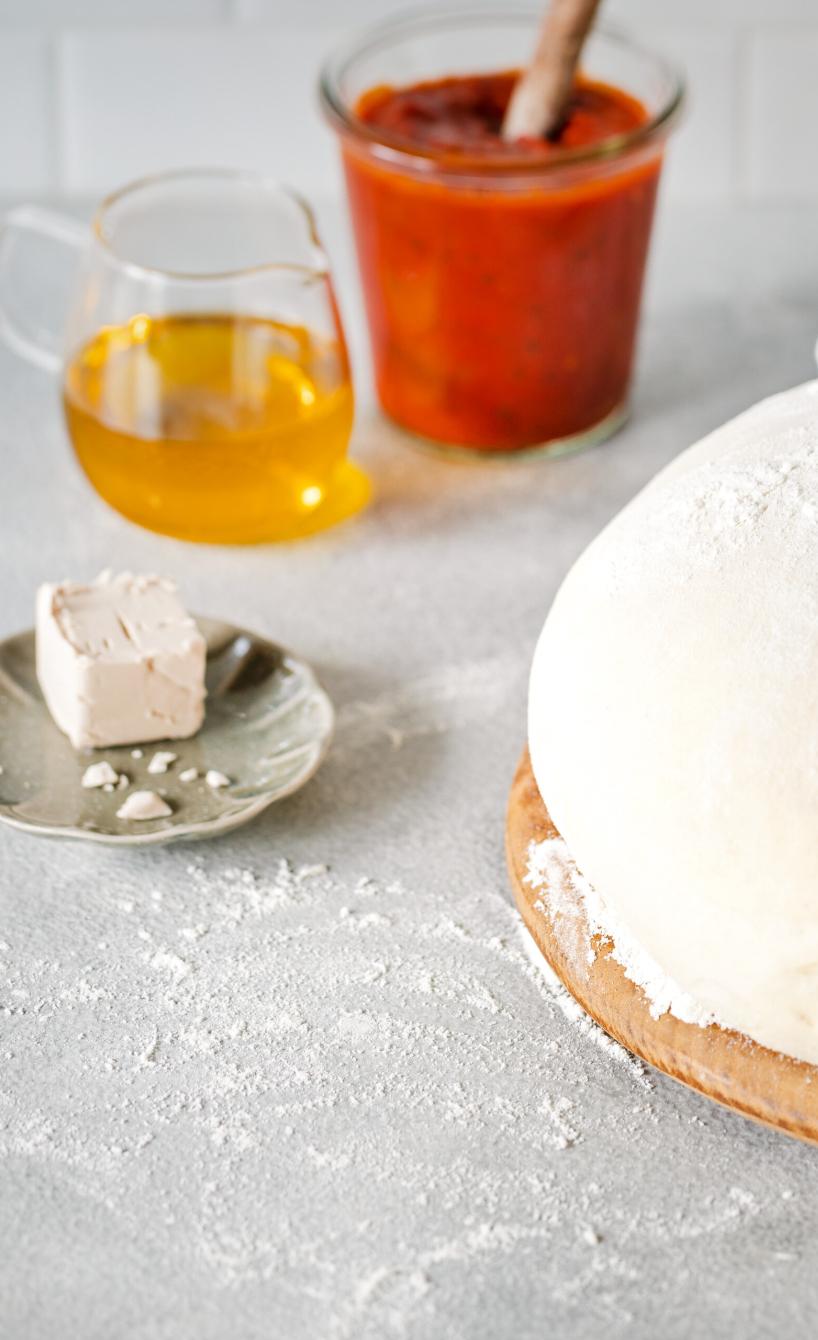 Pizzateig mit frischer Hefe