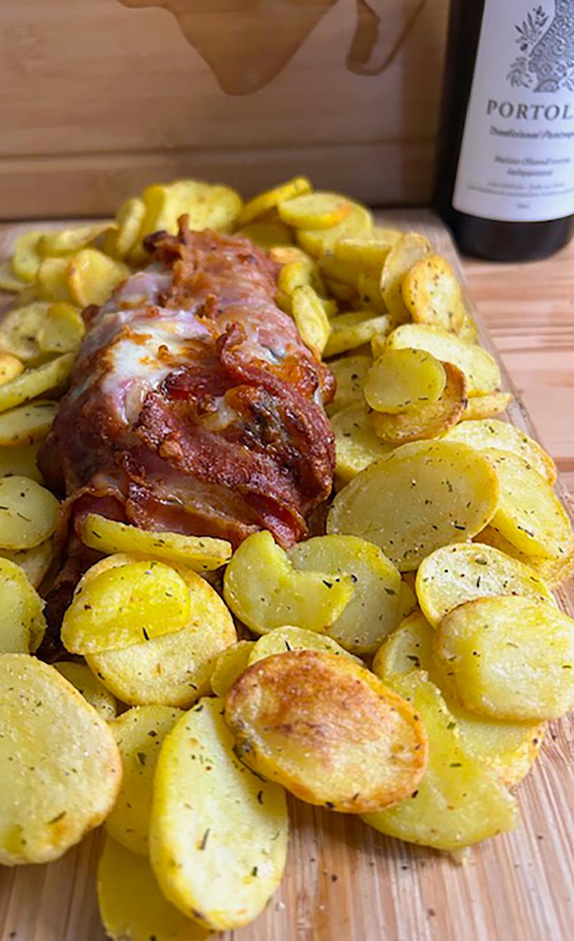 Käsiges Schweinefilet im Baconmantel