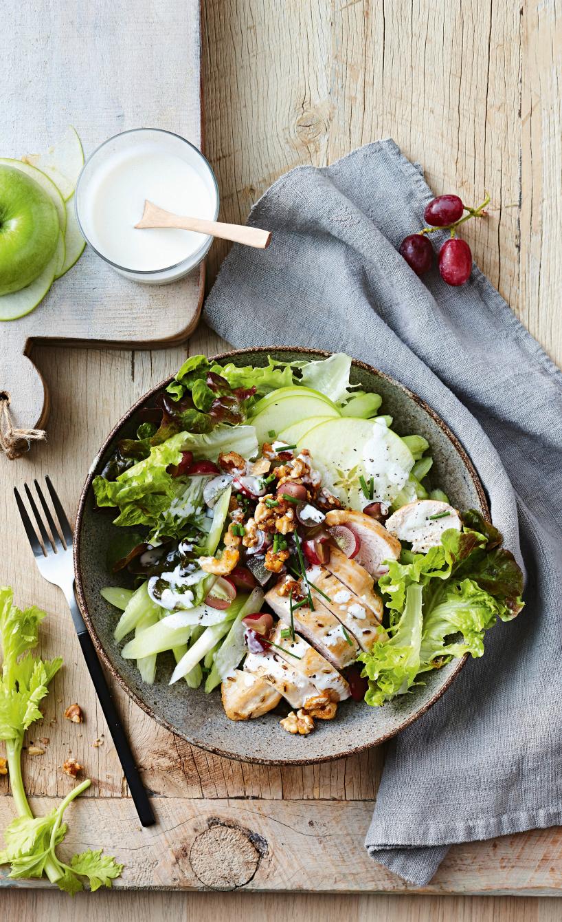 Waldorfsalat mit Hähnchenbrust