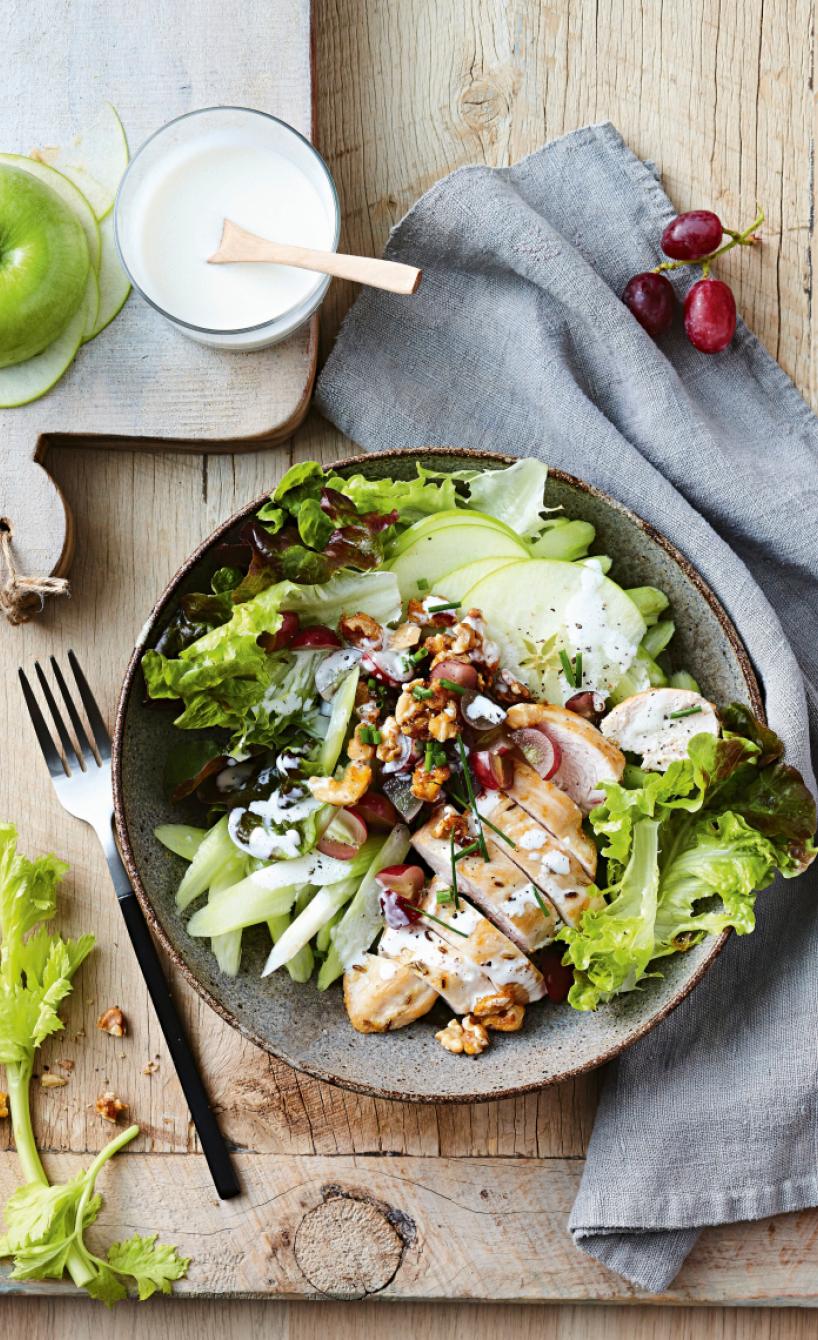 Waldorfsalat mit Hähnchenbrust