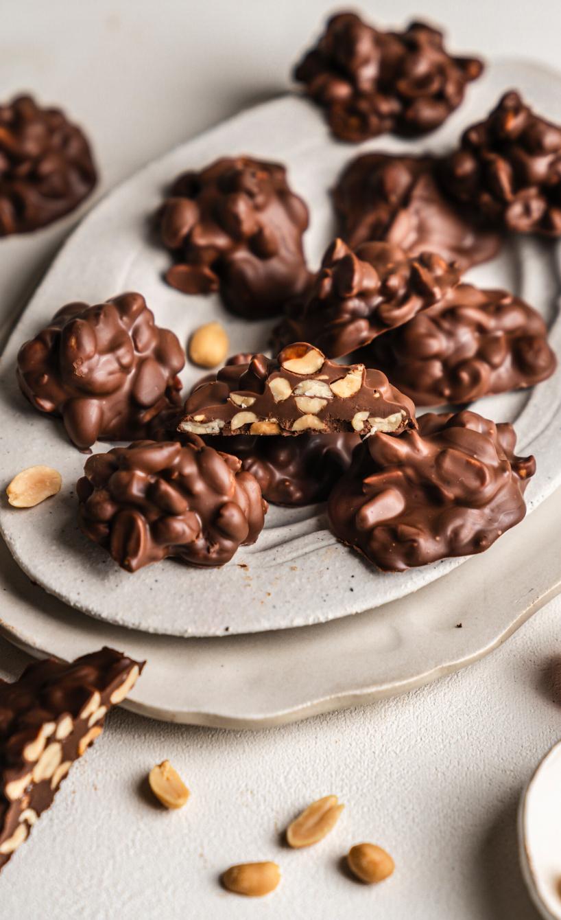 Erdnussberge aus 2 Zutaten