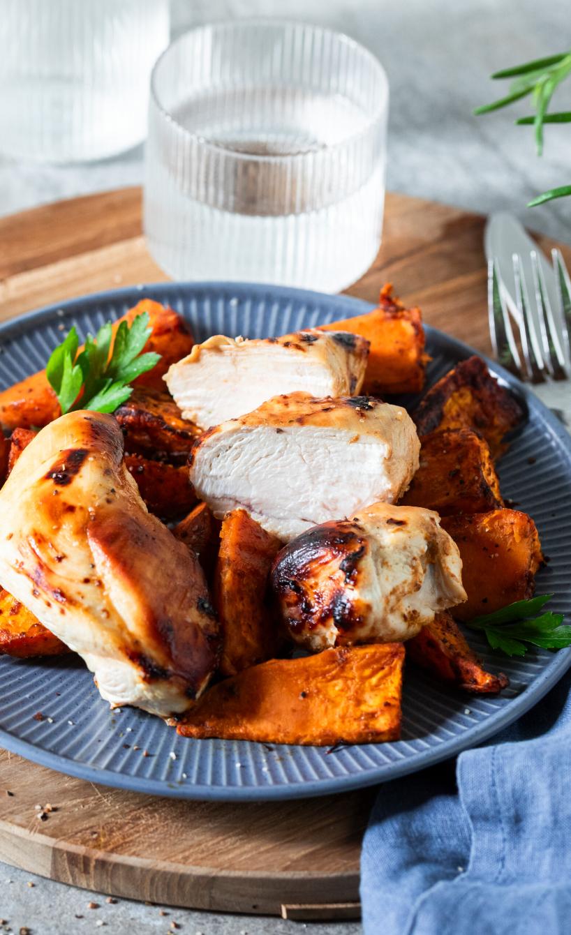 Senf-Hähnchen mit Süßkartoffel-Wedges