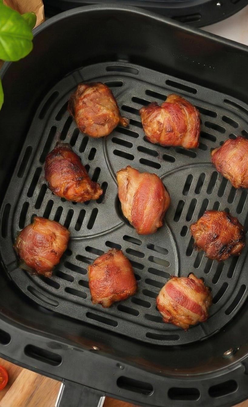 Mozzarella-Bacon-Bombs