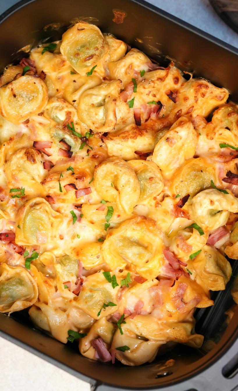 Tortellini-Auflauf mit Schinken-Sahne-Soße