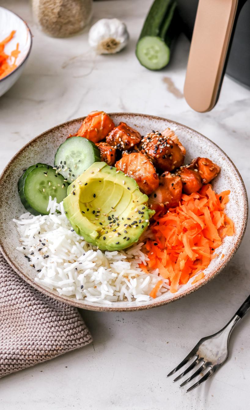 Lachs-Avocado Bowl