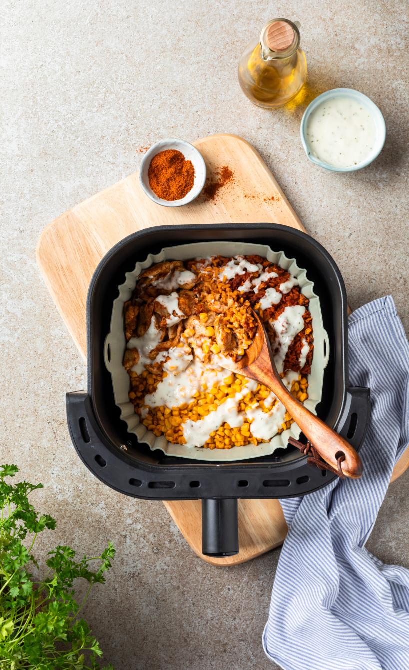 Mais-Bowl mit Kräutersoße und Veggie-Chicken
