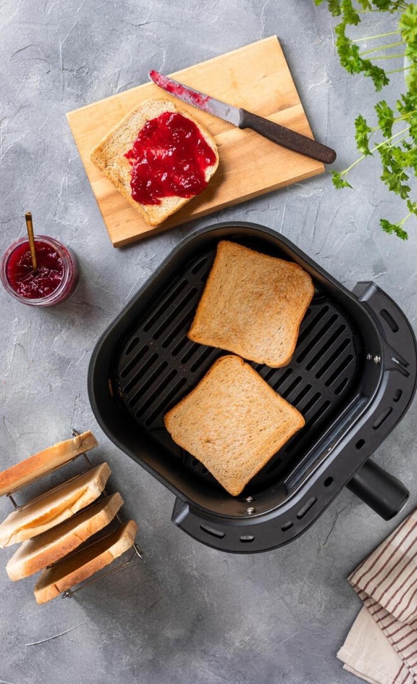 Toastbrot im Airfryer aufwärmen