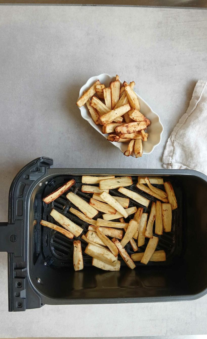 Simple air fryer glazed honey parsnips