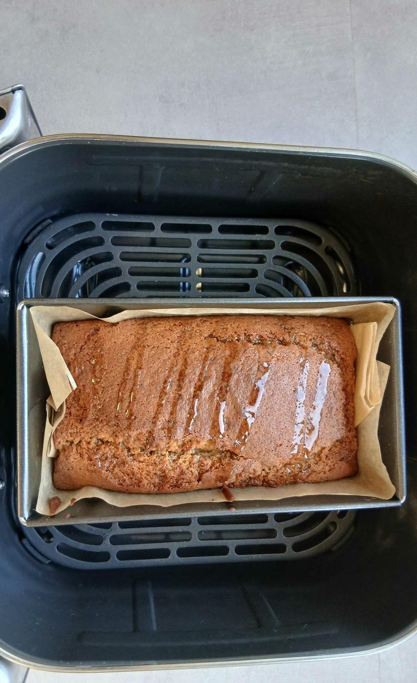 Sticky Ginger Loaf Cake