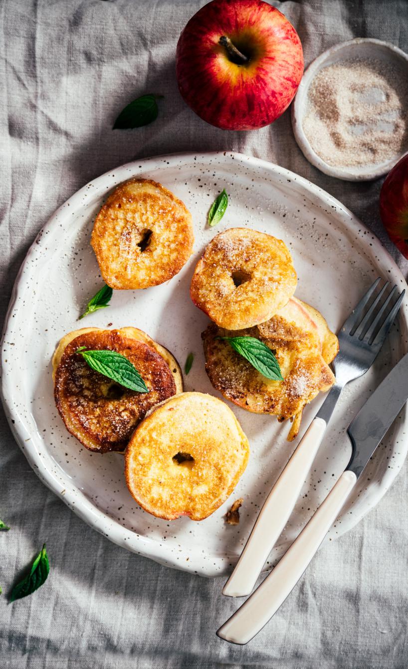 Apfelringe in Pfannkuchenteig