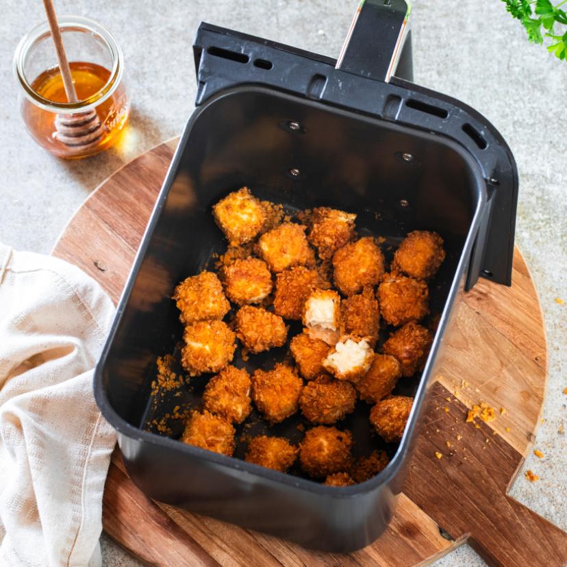 Gebackene Feta-Würfel in Cornflakes-Panade aus der Heißluftfritteuse